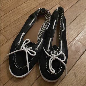 Black and‎ white shoes XL 9-10
